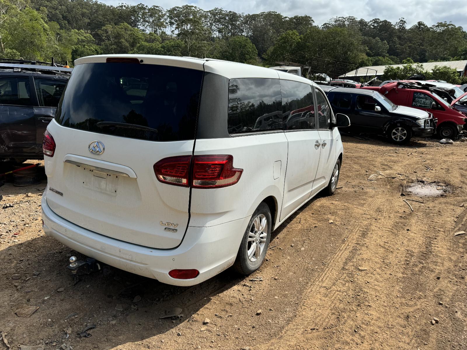 View LDV G10 2017 4 Door Station Wagon Breaking