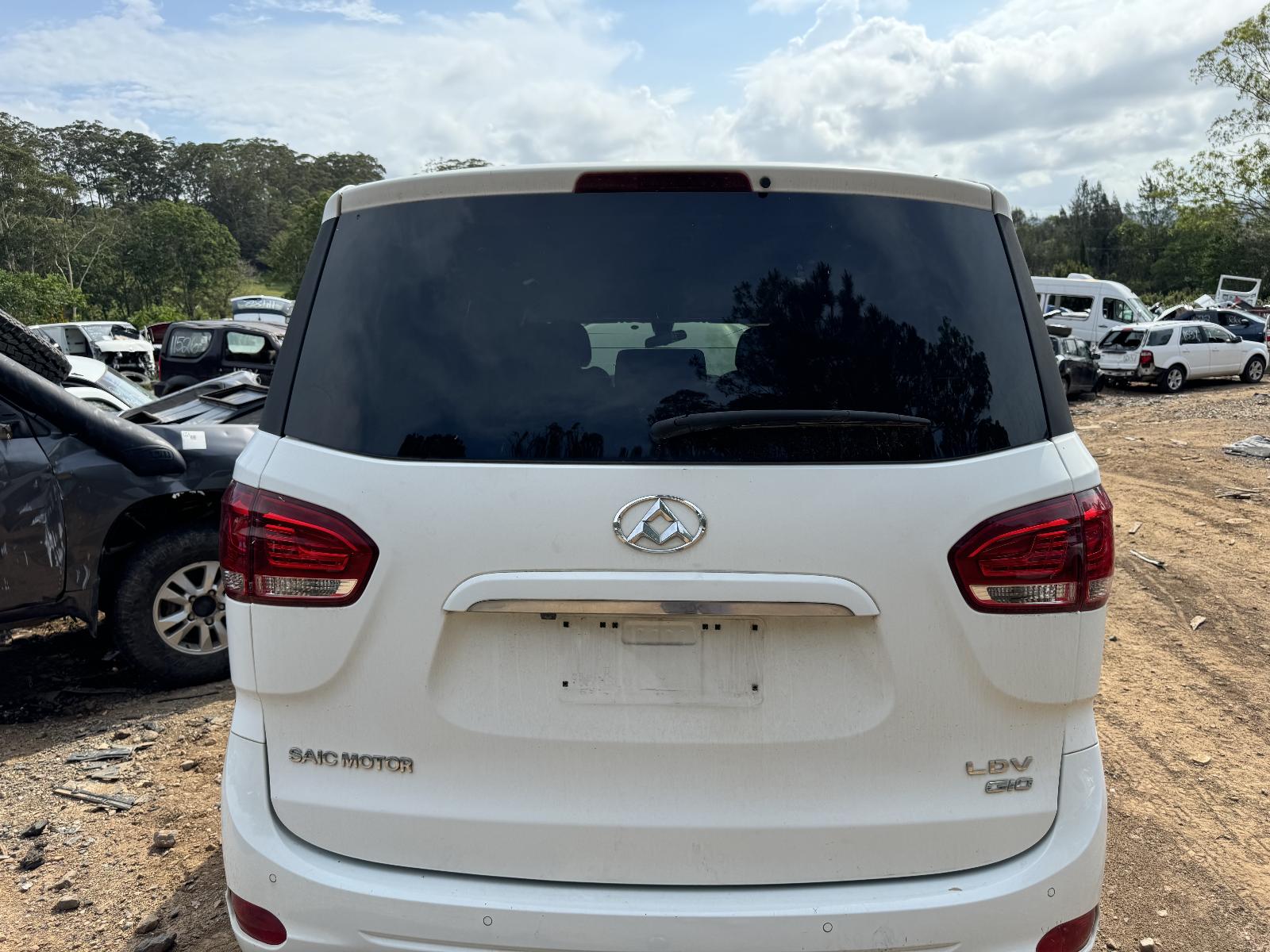 View LDV G10 2017 4 Door Station Wagon Breaking