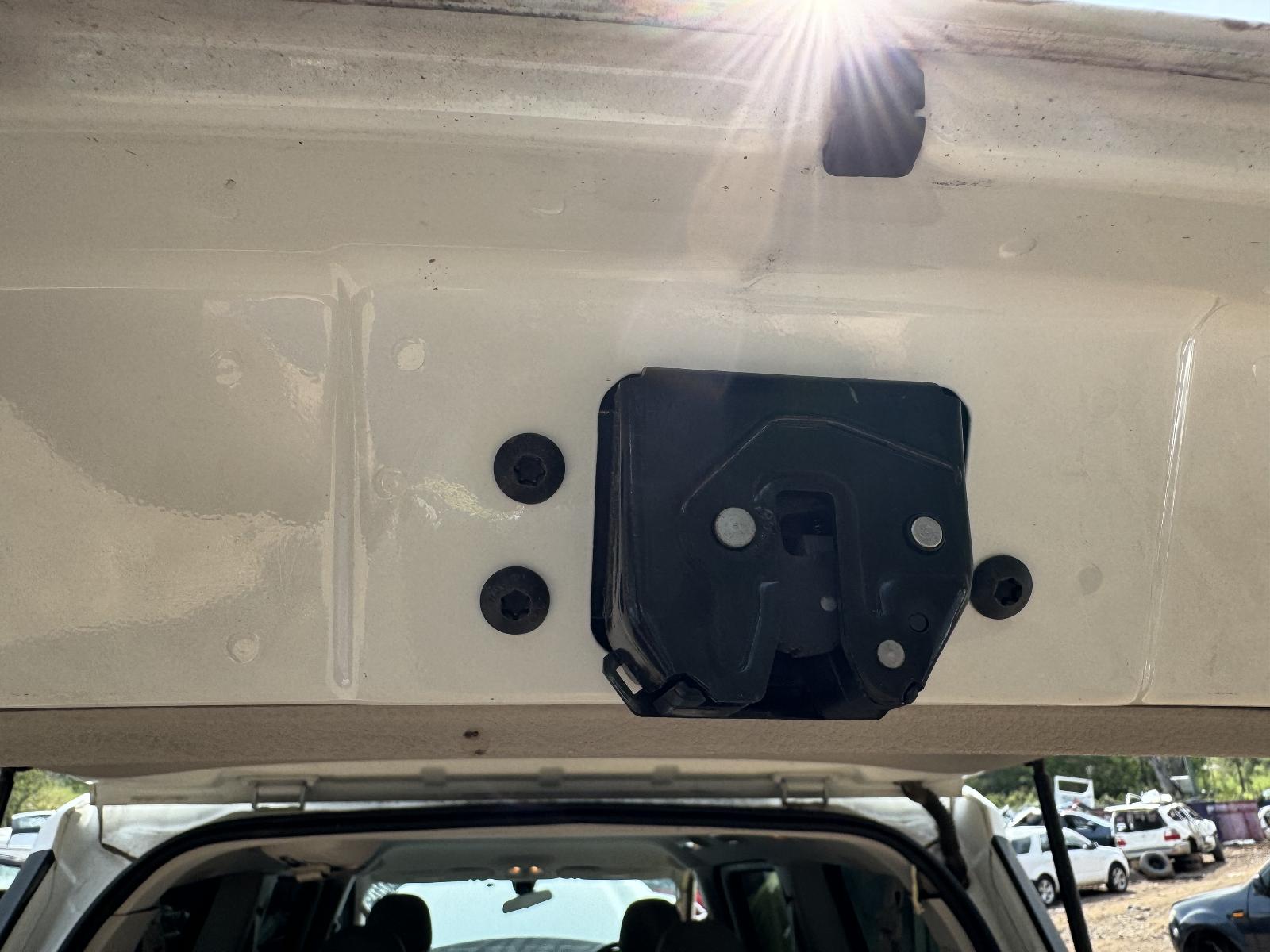 View LDV G10 2017 4 Door Station Wagon Breaking