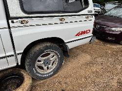 View MAZDA BRAVO 2001 4 Door Utility Breaking