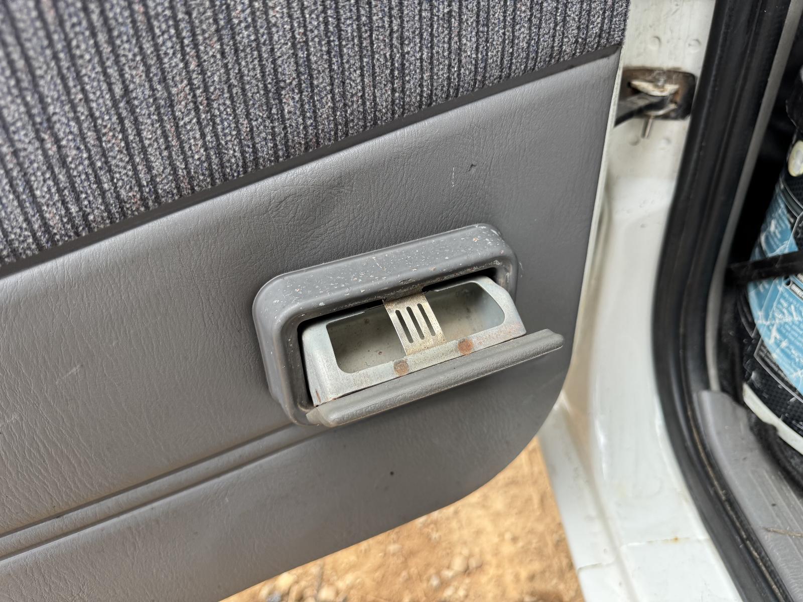 View MAZDA BRAVO 2001 4 Door Utility Breaking