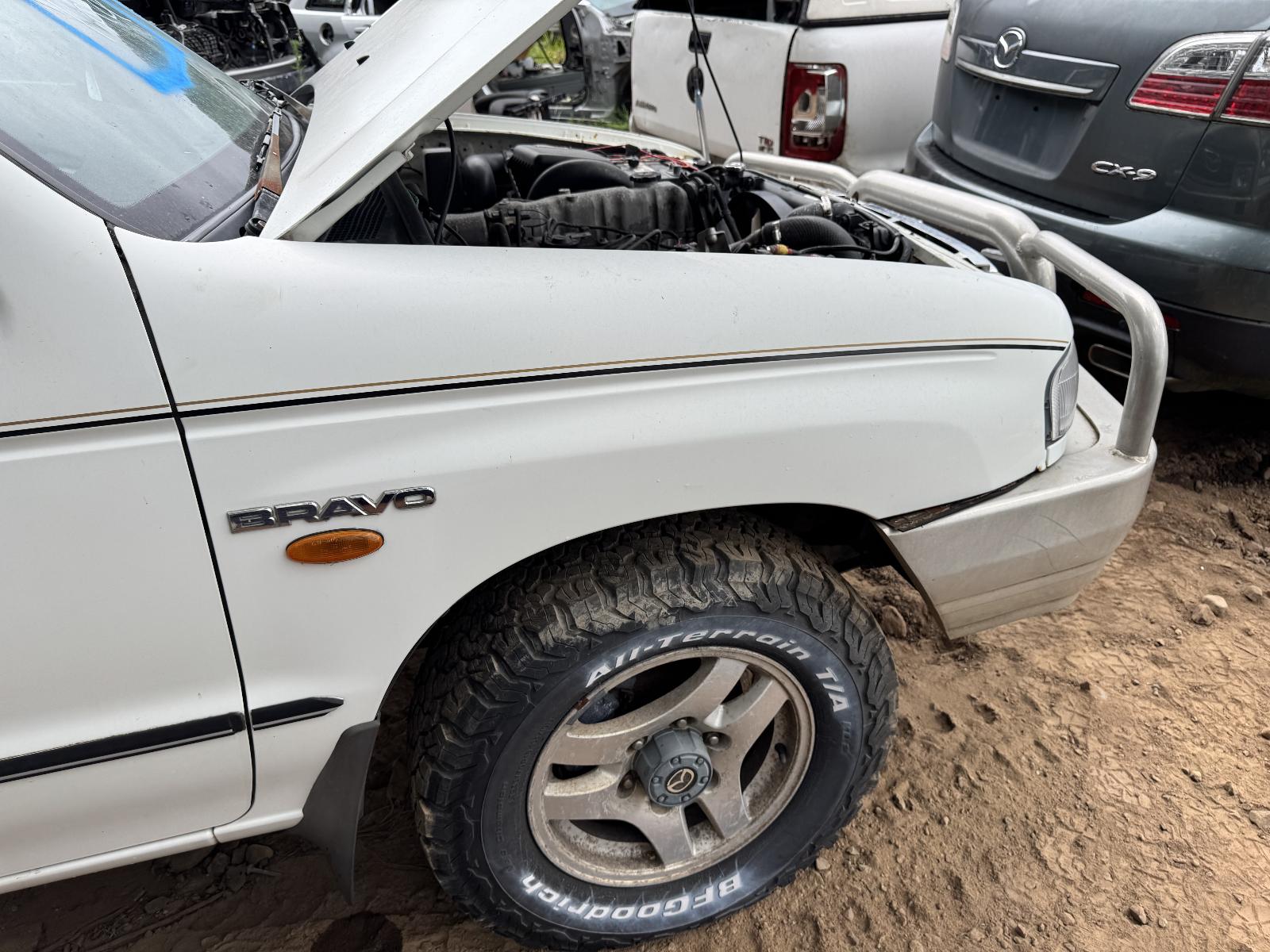 View MAZDA BRAVO 2001 4 Door Utility Breaking