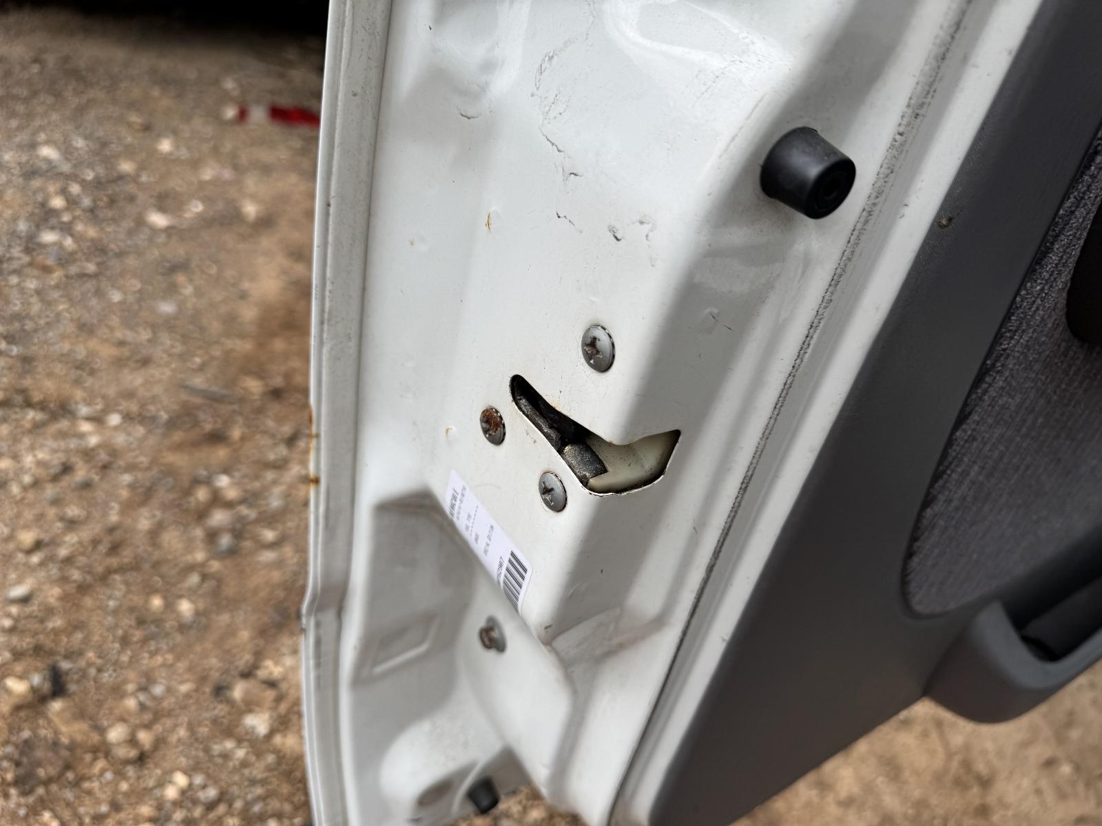 View MAZDA BRAVO 2001 4 Door Utility Breaking