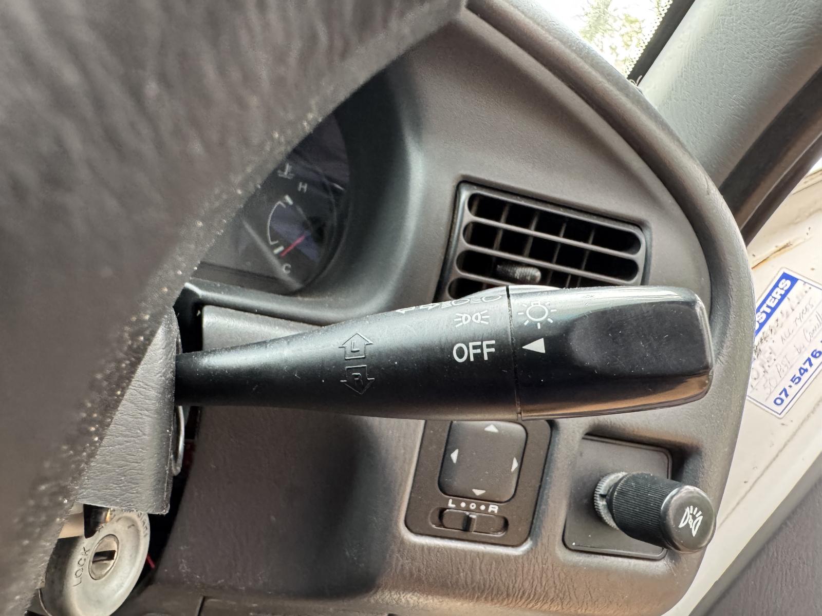 View MAZDA BRAVO 2001 4 Door Utility Breaking
