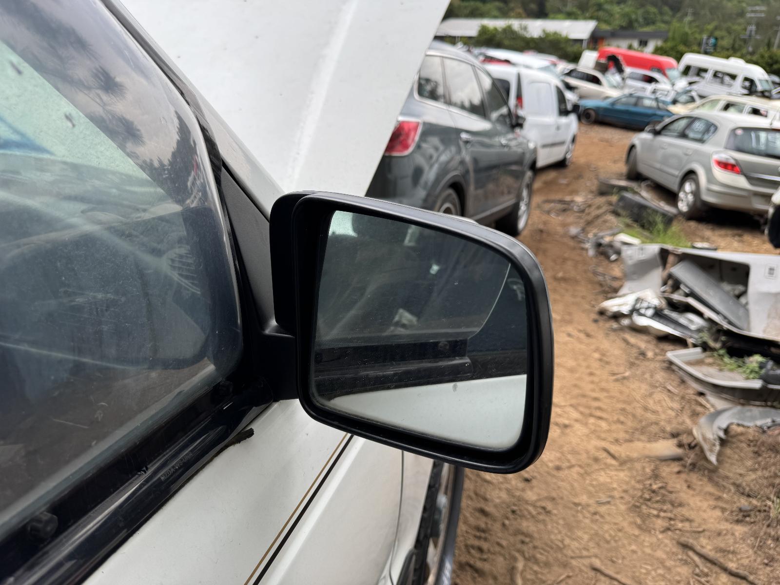 View MAZDA BRAVO 2001 4 Door Utility Breaking