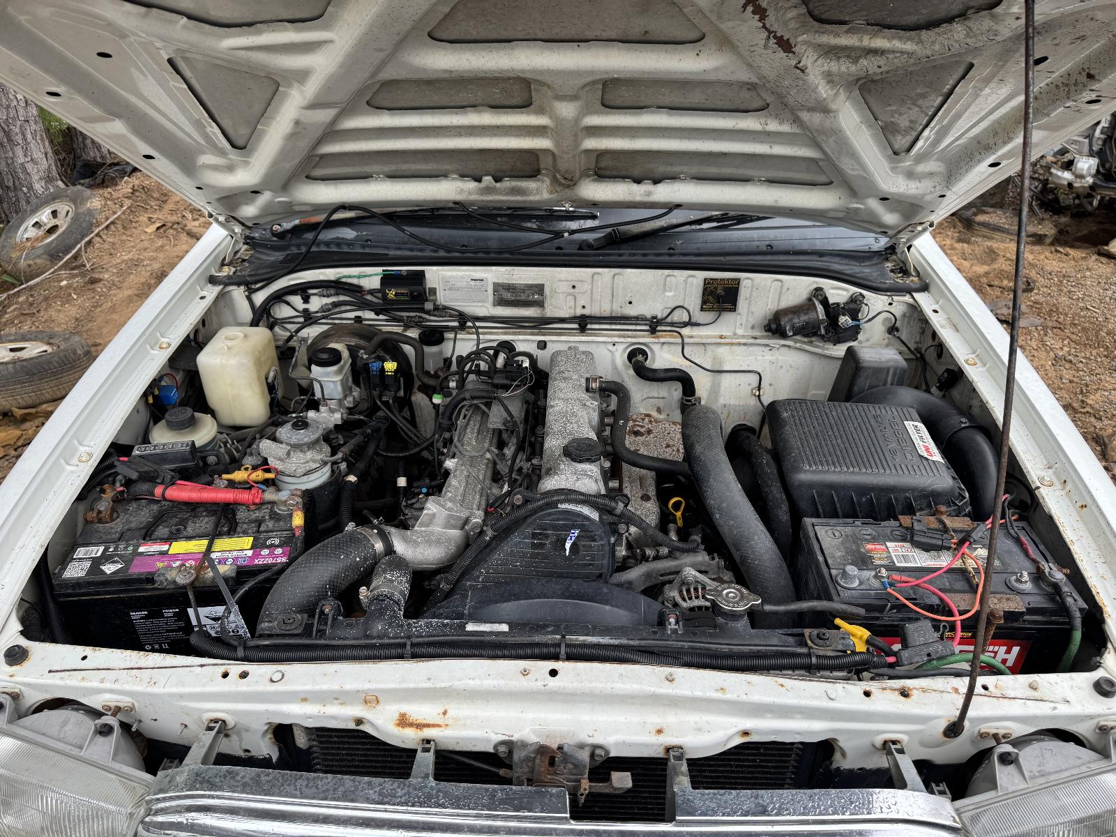 View MAZDA BRAVO 2001 4 Door Utility Breaking