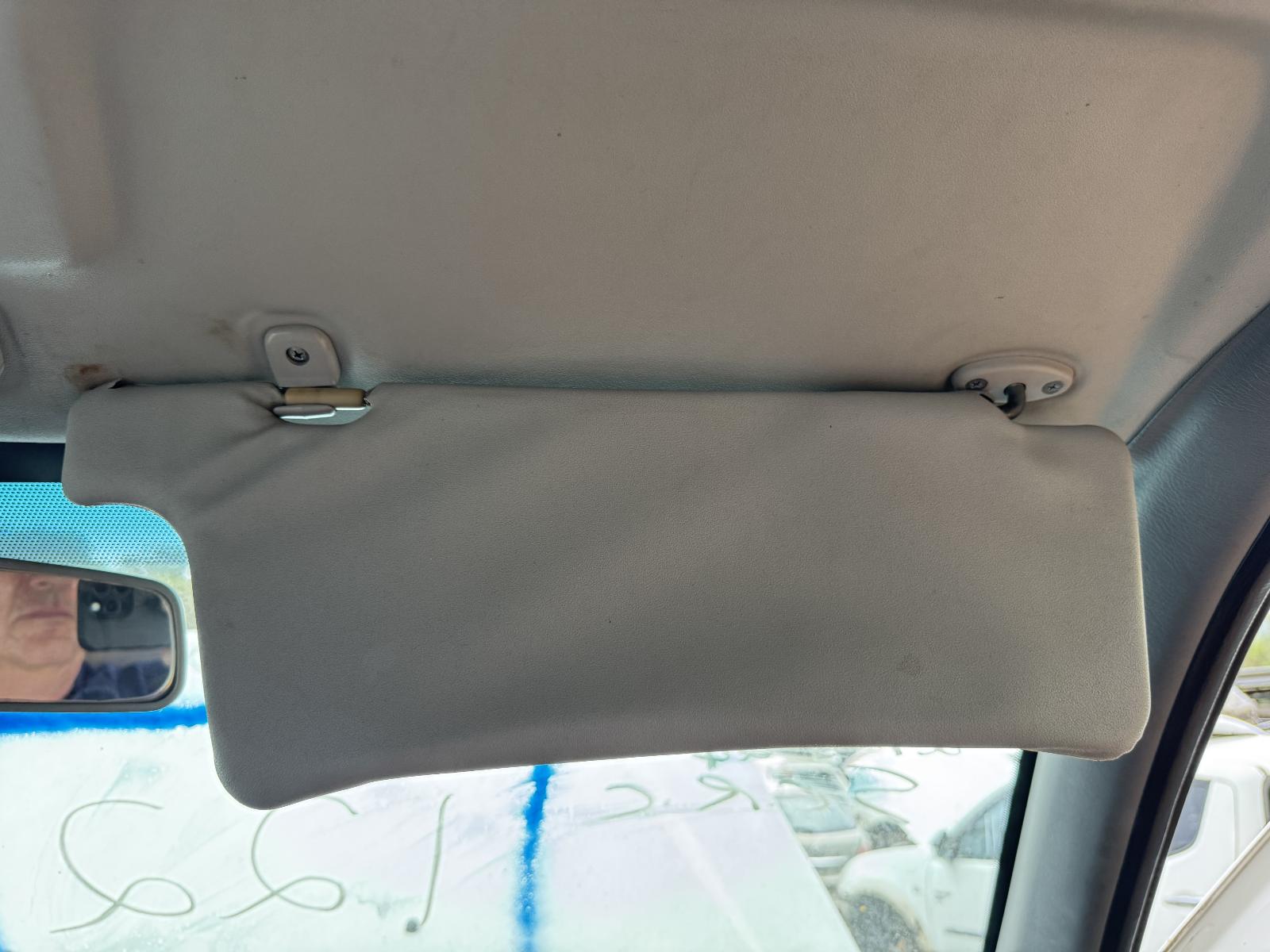 View MAZDA BRAVO 2001 4 Door Utility Breaking