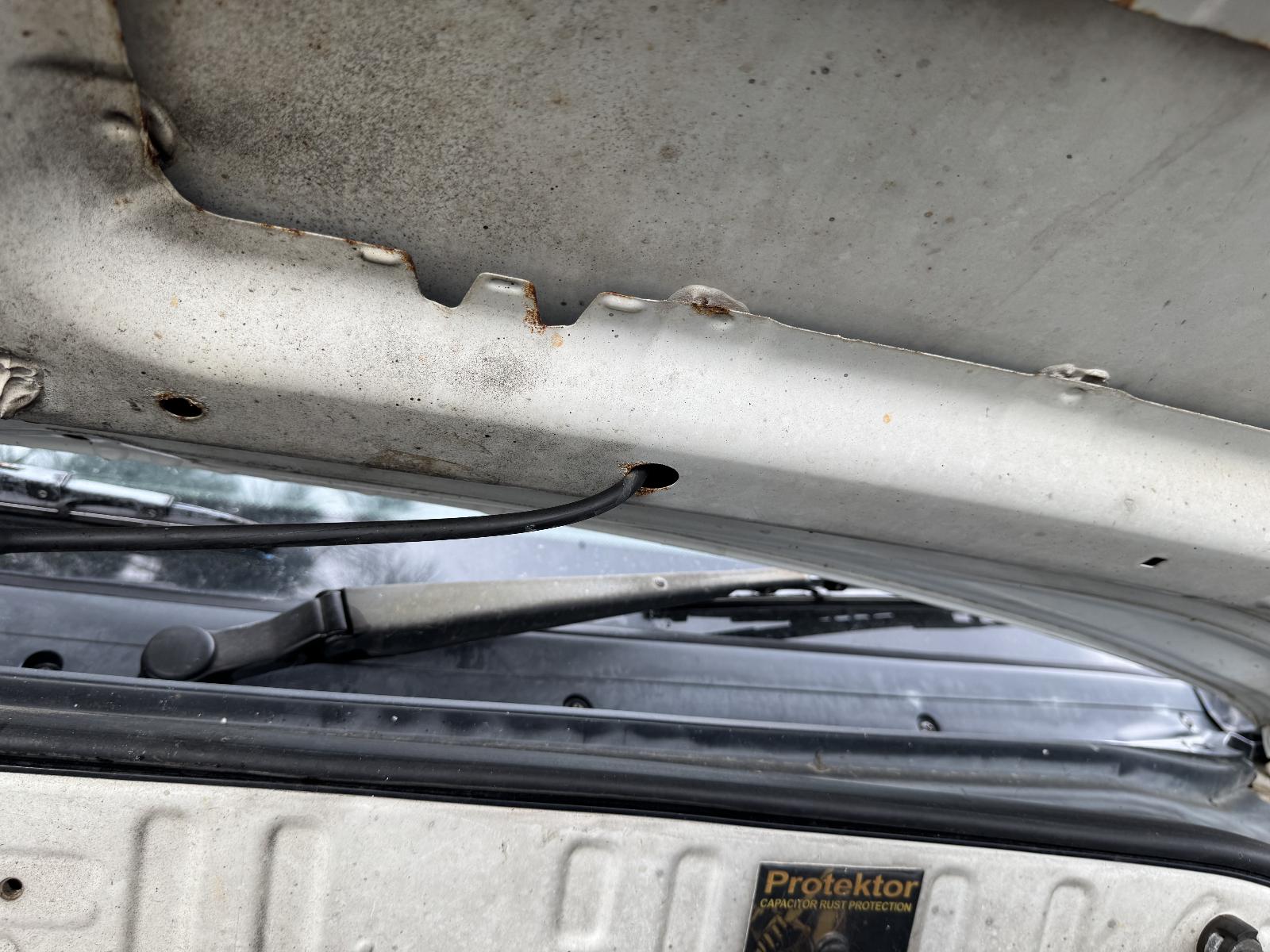 View MAZDA BRAVO 2001 4 Door Utility Breaking