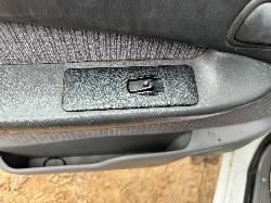 View MAZDA BRAVO 2001 4 Door Utility Breaking
