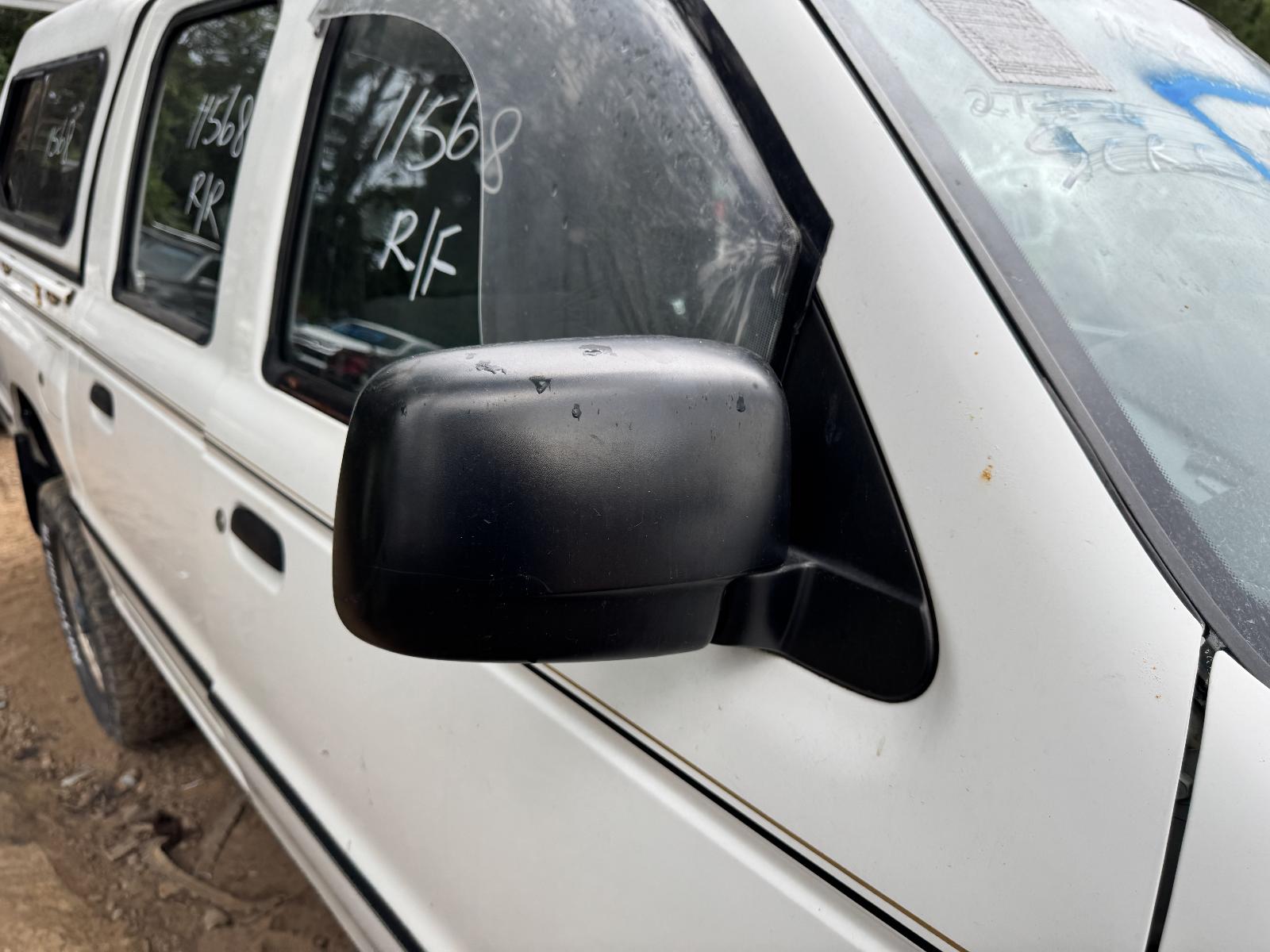 View MAZDA BRAVO 2001 4 Door Utility Breaking