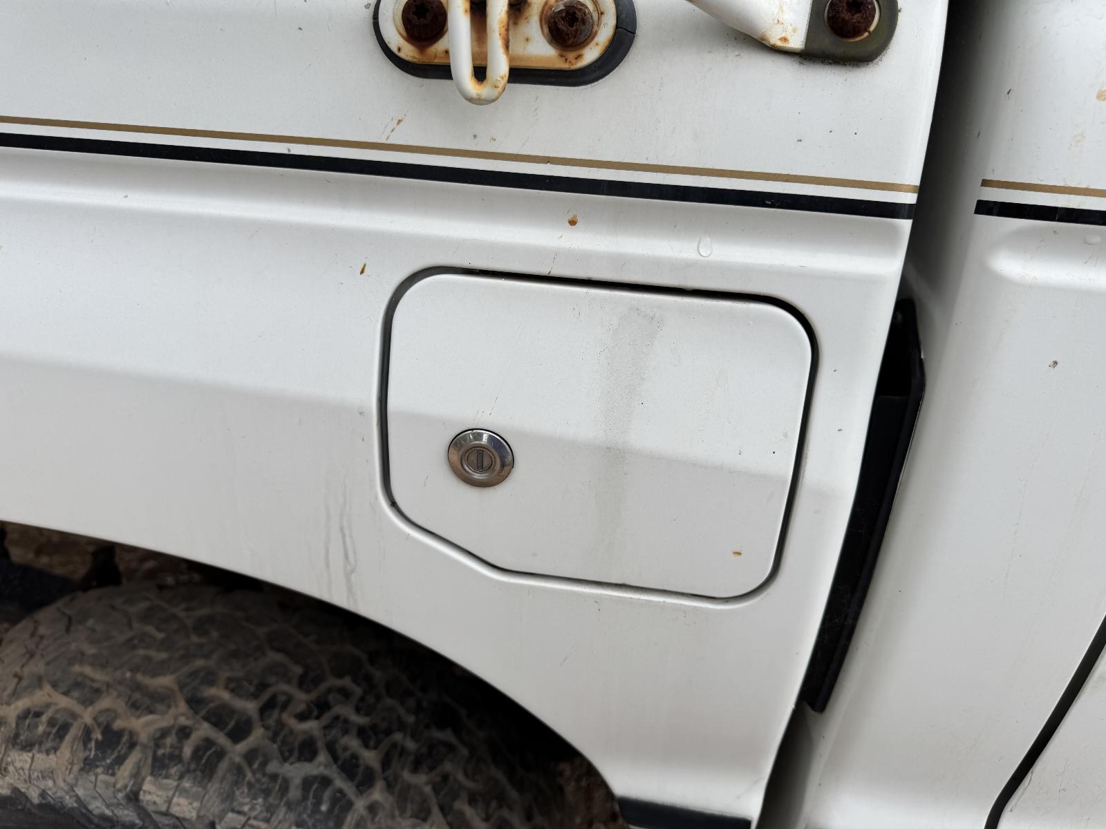 View MAZDA BRAVO 2001 4 Door Utility Breaking