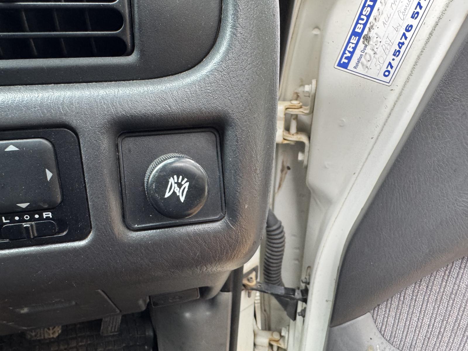 View MAZDA BRAVO 2001 4 Door Utility Breaking