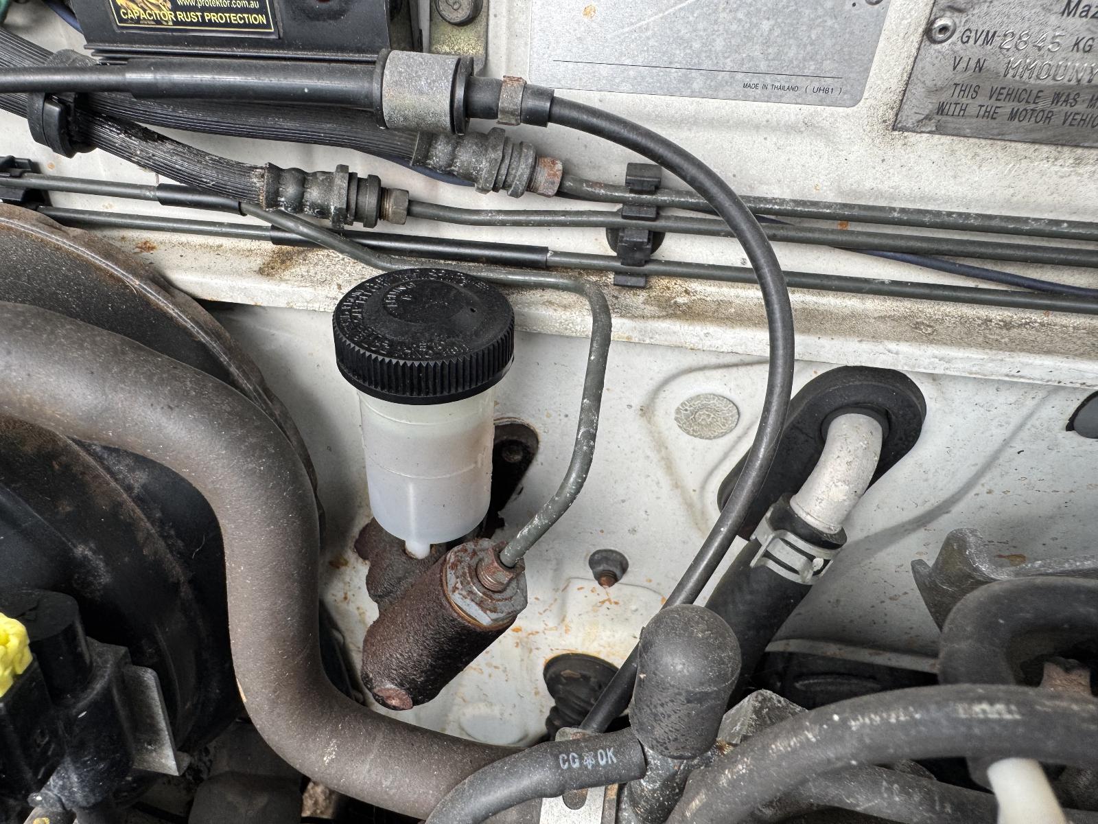 View MAZDA BRAVO 2001 4 Door Utility Breaking