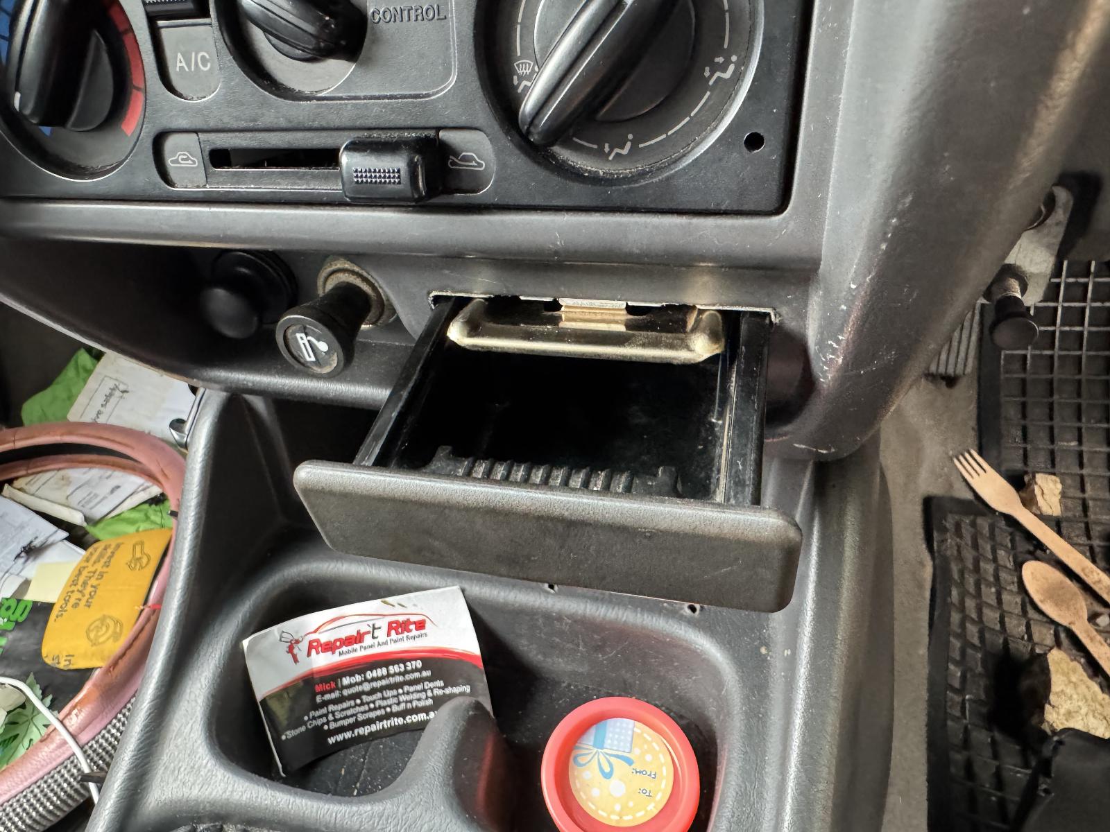 View MAZDA BRAVO 2001 4 Door Utility Breaking
