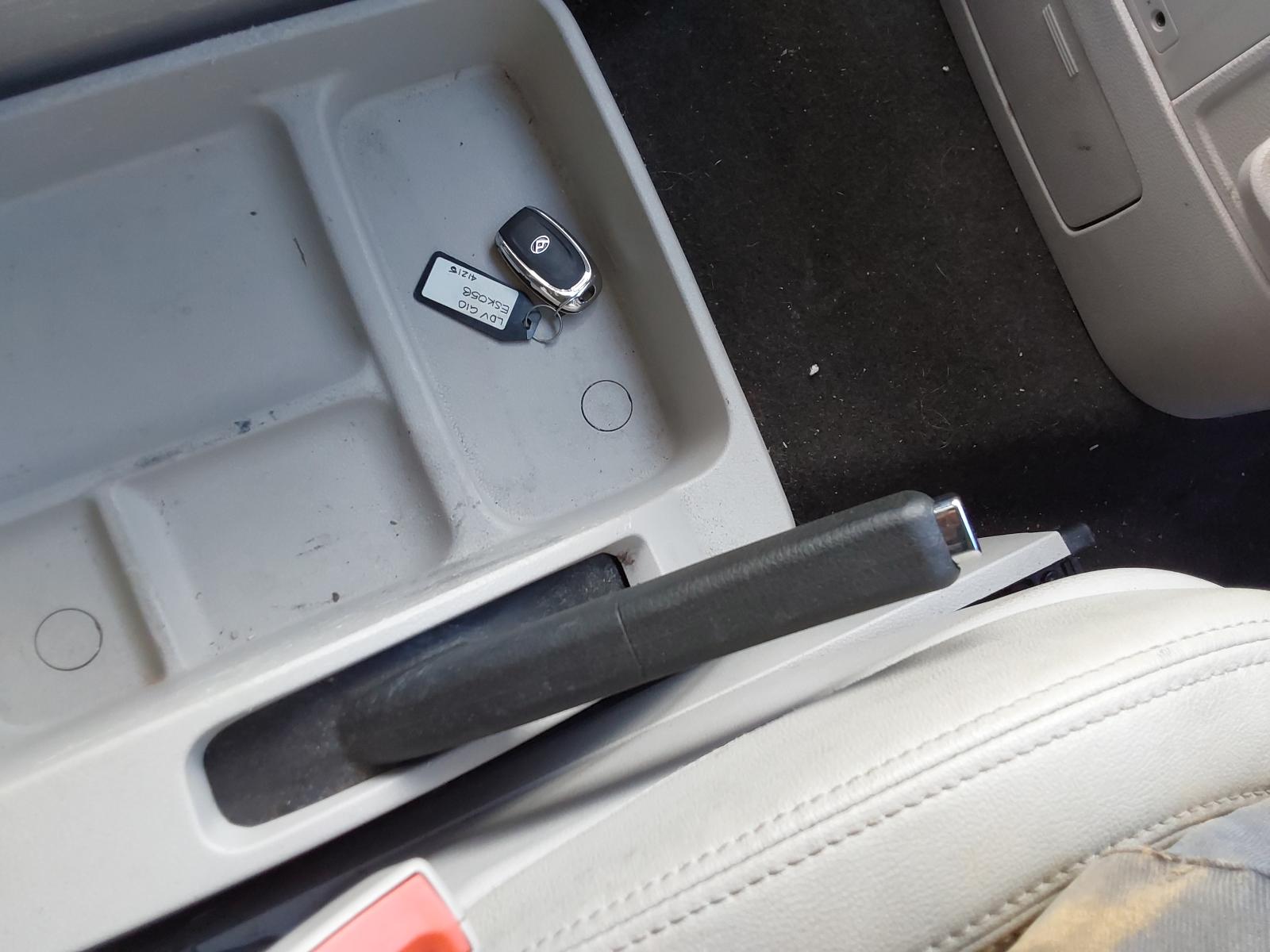 View LDV G10 2021 5 Door Station Wagon Breaking