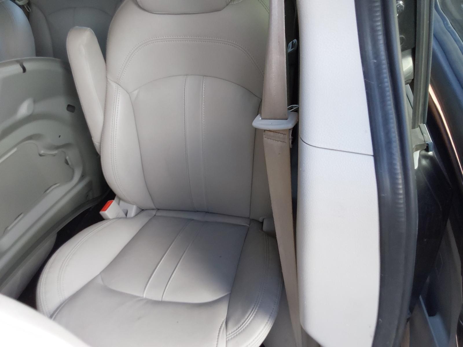 View LDV G10 2021 5 Door Station Wagon Breaking