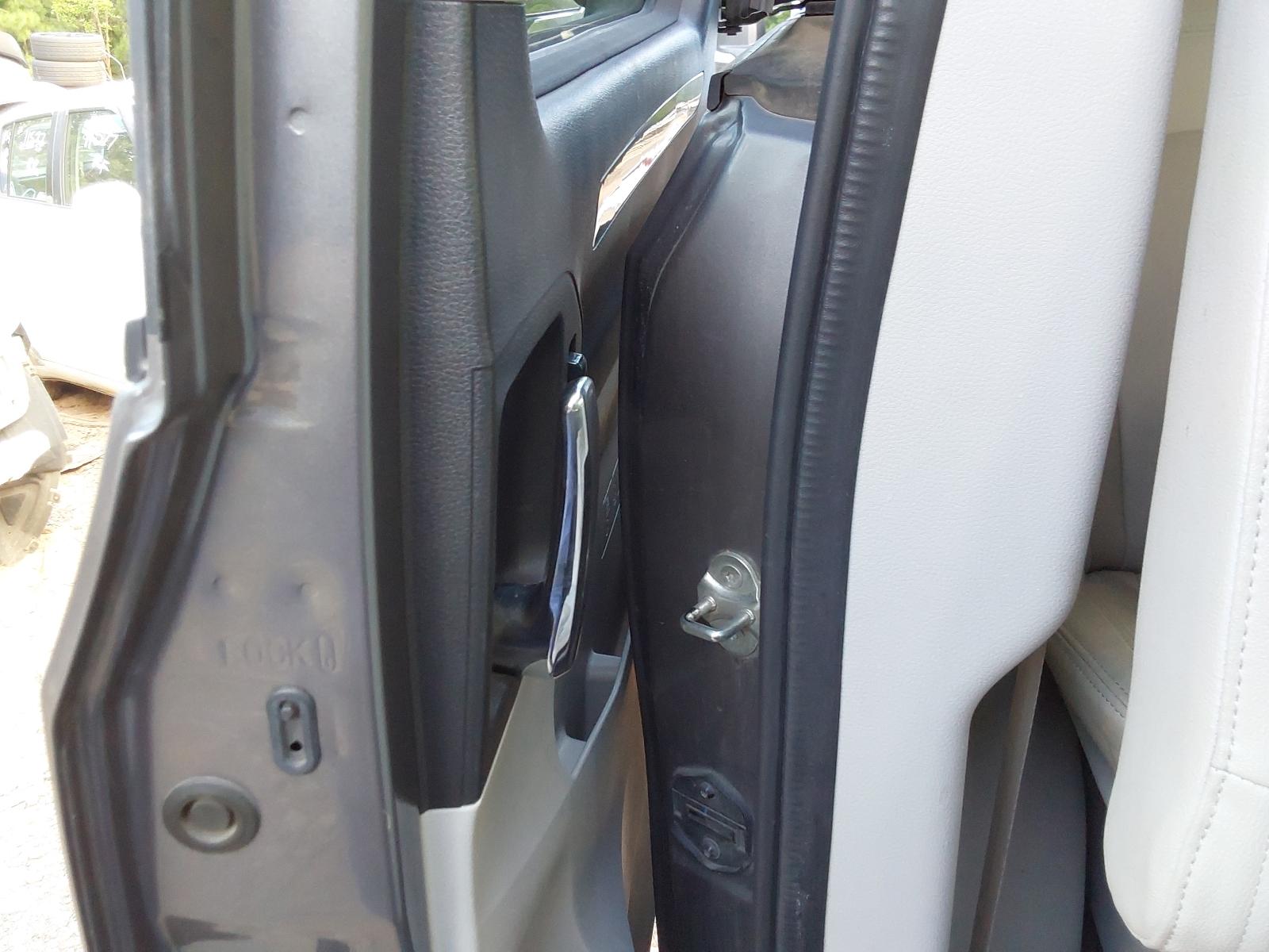 View LDV G10 2021 5 Door Station Wagon Breaking