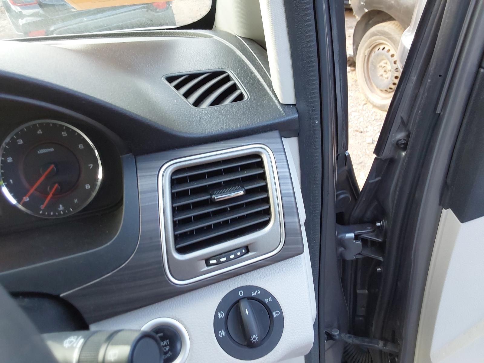 View LDV G10 2021 5 Door Station Wagon Breaking