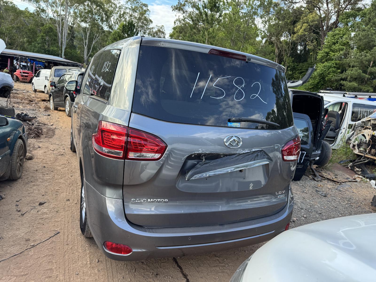 View LDV G10 2021 5 Door Station Wagon Breaking