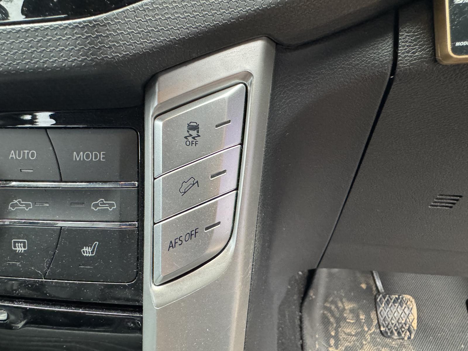View LDV T60 2018 4 Door Utility Breaking