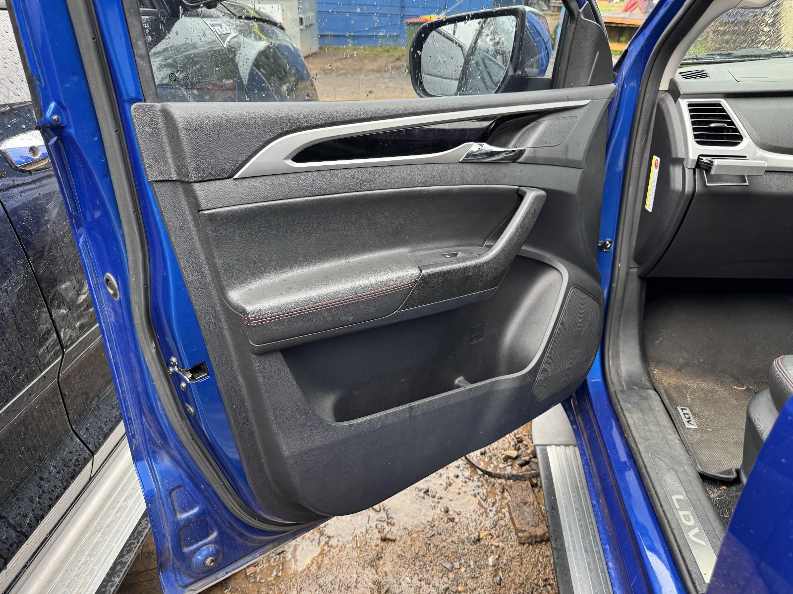 View LDV T60 2018 4 Door Utility Breaking