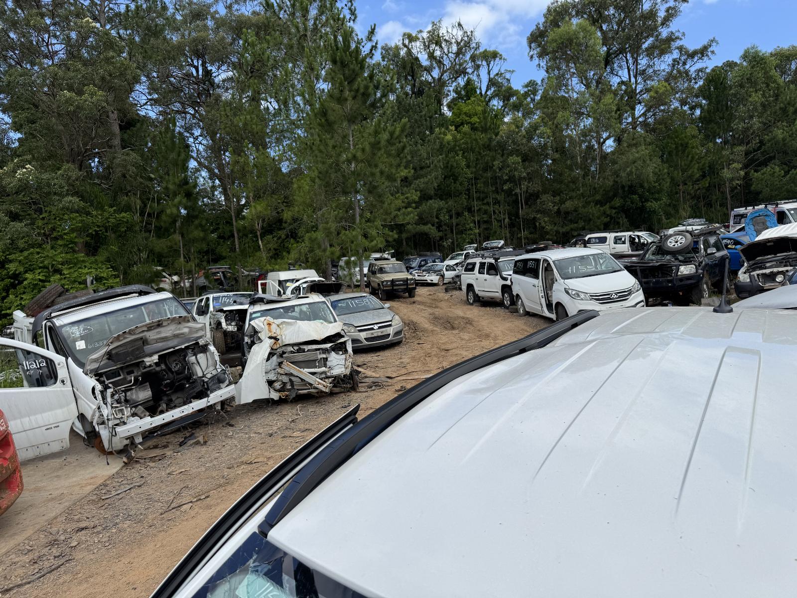 View FORD EVEREST 2024 5 Door Station Wagon Breaking