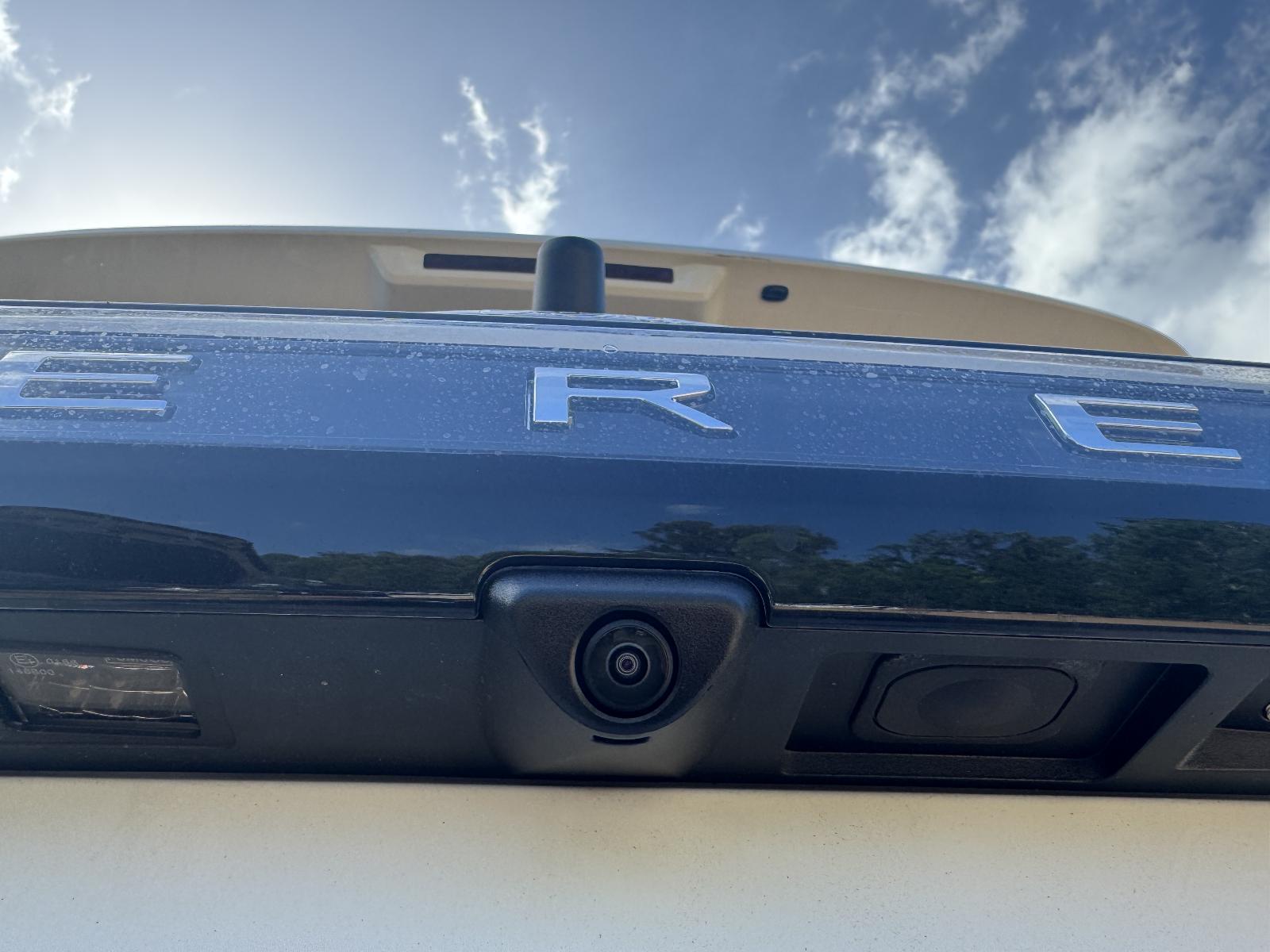 View FORD EVEREST 2024 5 Door Station Wagon Breaking