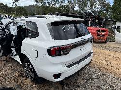 View FORD EVEREST 2024 5 Door Station Wagon Breaking