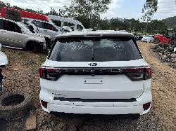 View FORD EVEREST 2024 5 Door Station Wagon Breaking