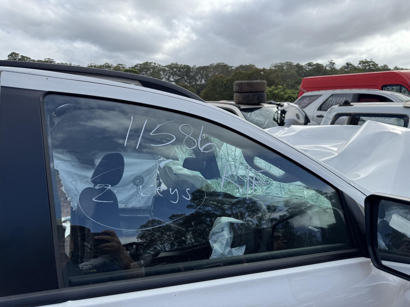 View FORD EVEREST 2024 5 Door Station Wagon Breaking