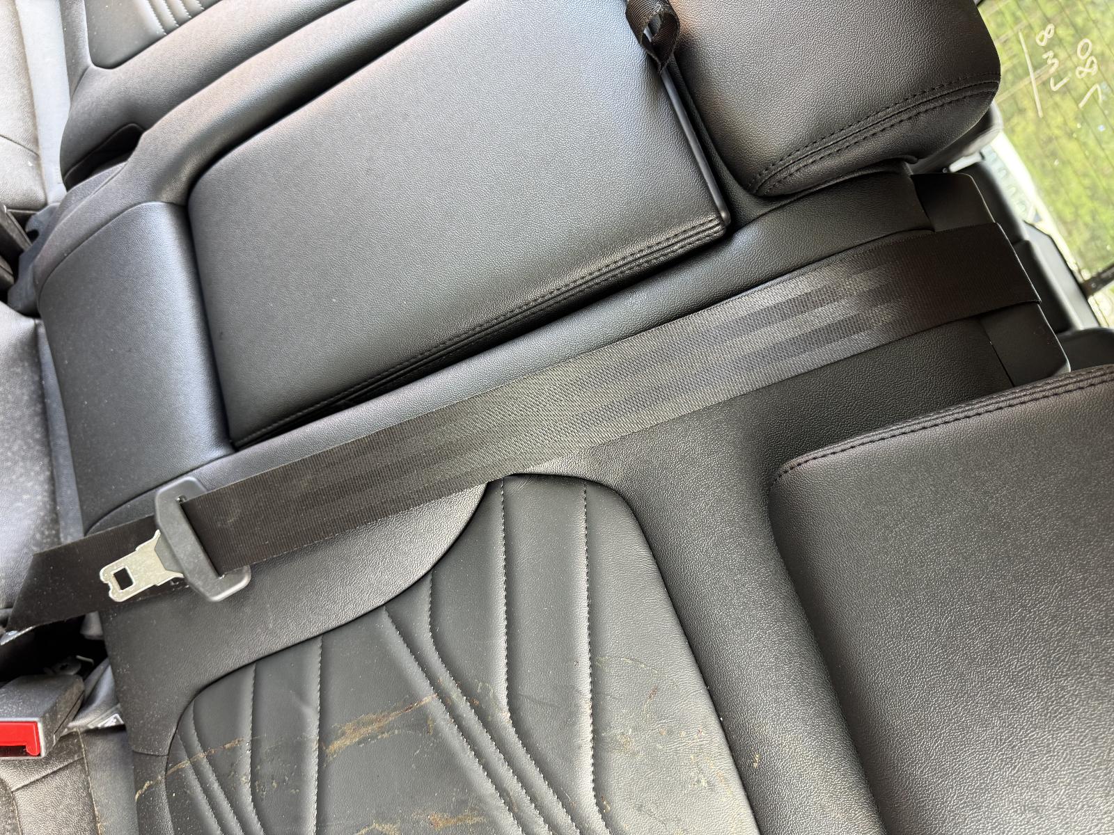View FORD EVEREST 2024 5 Door Station Wagon Breaking