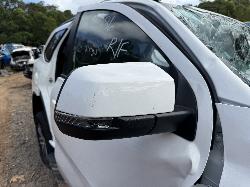 View FORD EVEREST 2024 5 Door Station Wagon Breaking