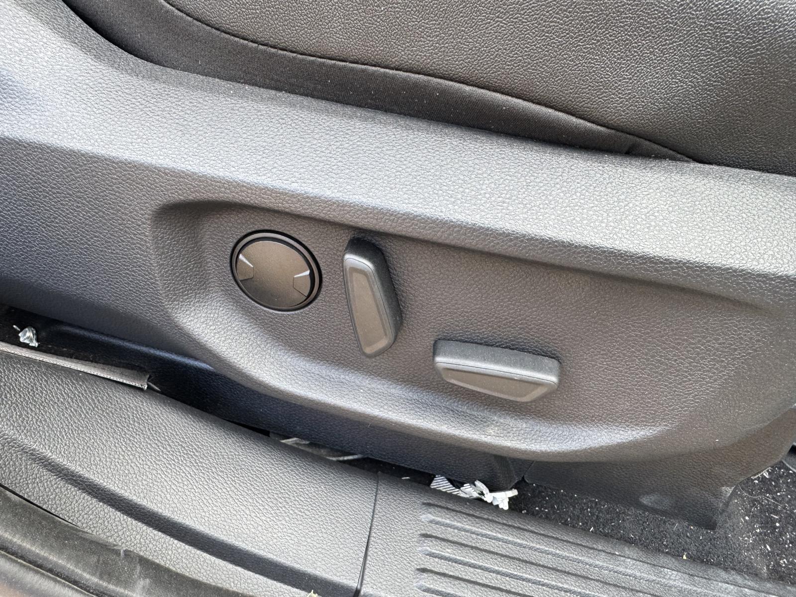 View FORD EVEREST 2024 5 Door Station Wagon Breaking