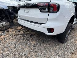 View FORD EVEREST 2024 5 Door Station Wagon Breaking