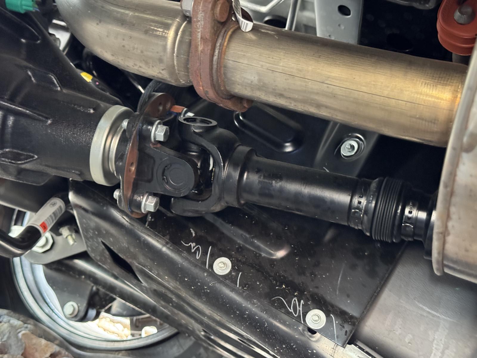 View FORD EVEREST 2024 5 Door Station Wagon Breaking