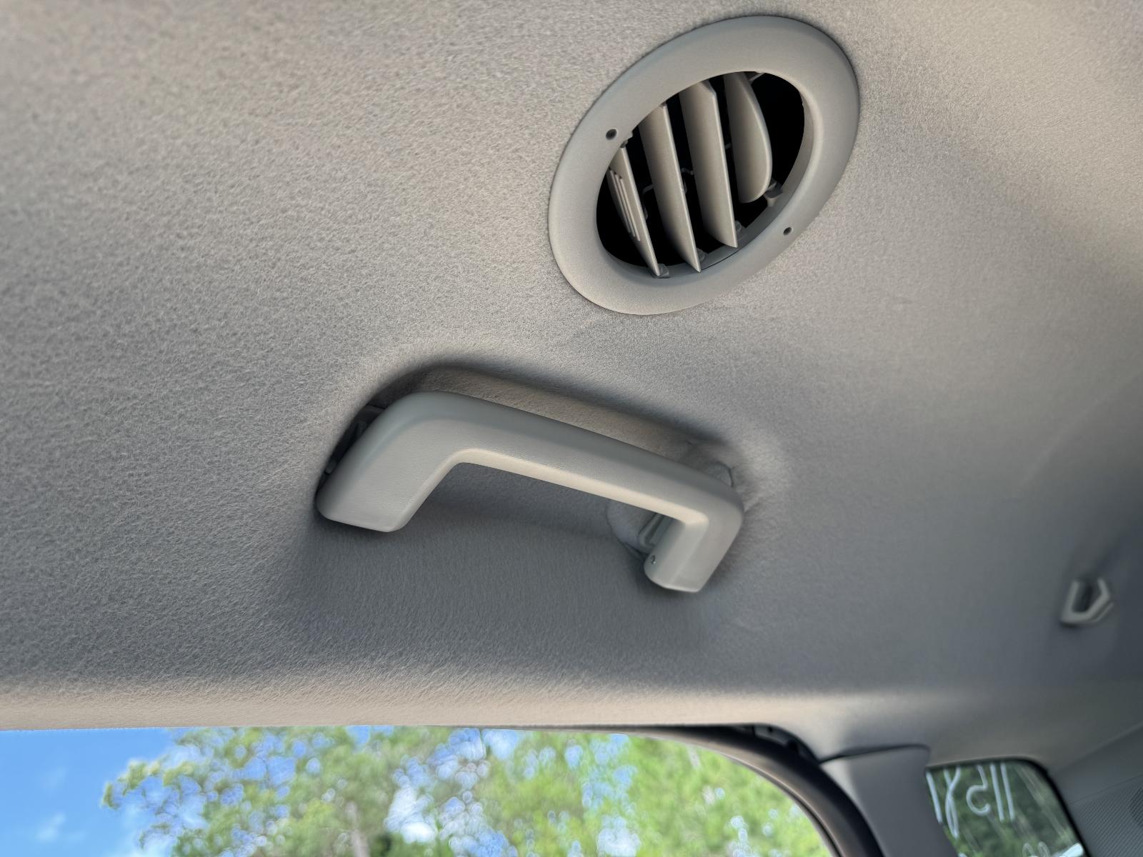 View FORD EVEREST 2024 5 Door Station Wagon Breaking