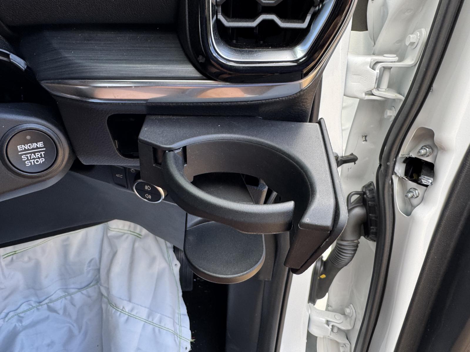View FORD EVEREST 2024 5 Door Station Wagon Breaking