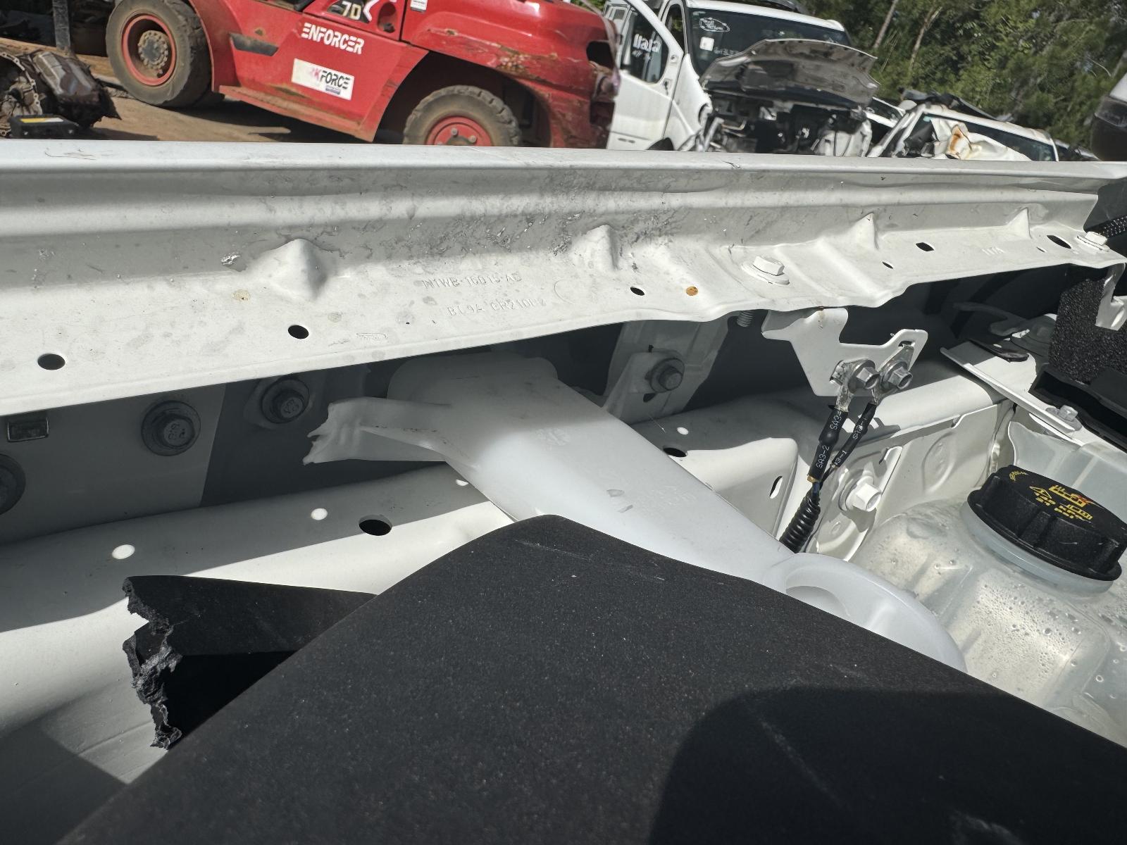 View FORD EVEREST 2024 5 Door Station Wagon Breaking