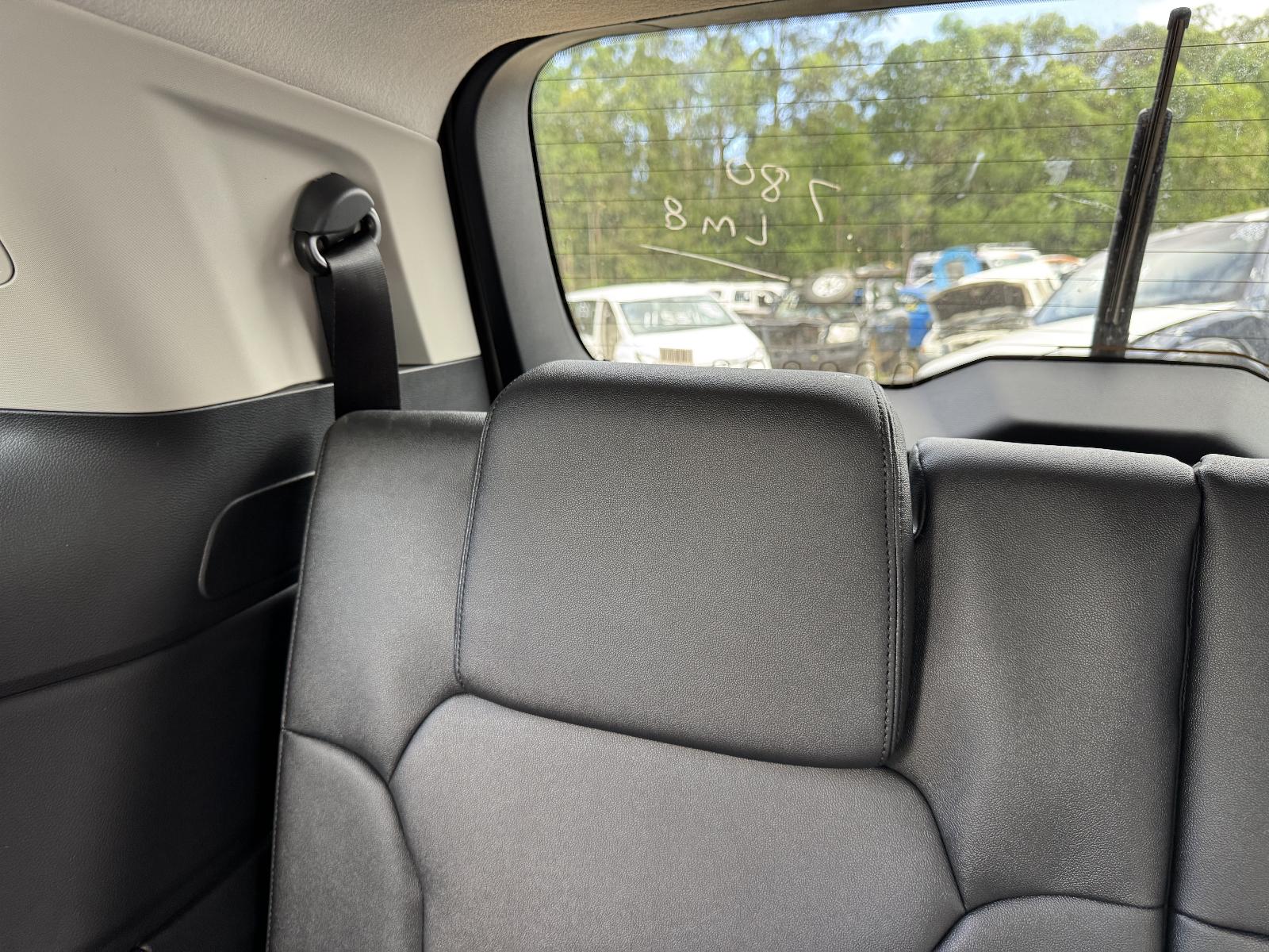 View FORD EVEREST 2024 5 Door Station Wagon Breaking