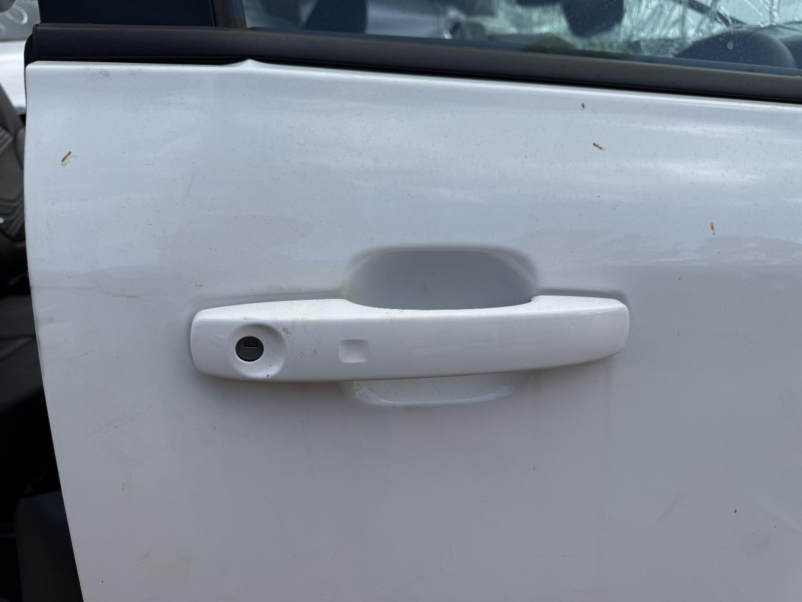 View FORD EVEREST 2024 5 Door Station Wagon Breaking