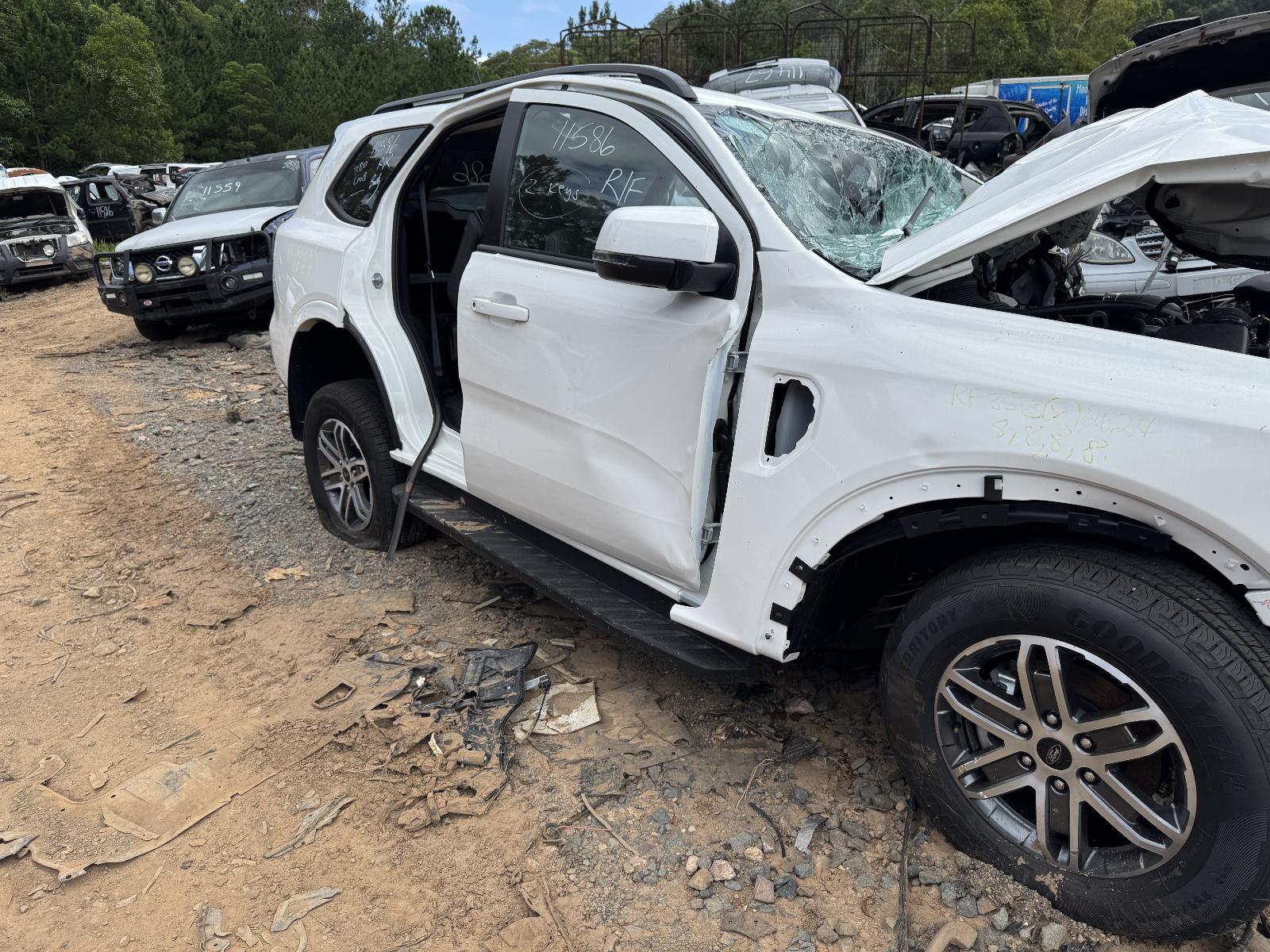Image for a FORD EVEREST 2024 5 Door Station Wagon Breaking