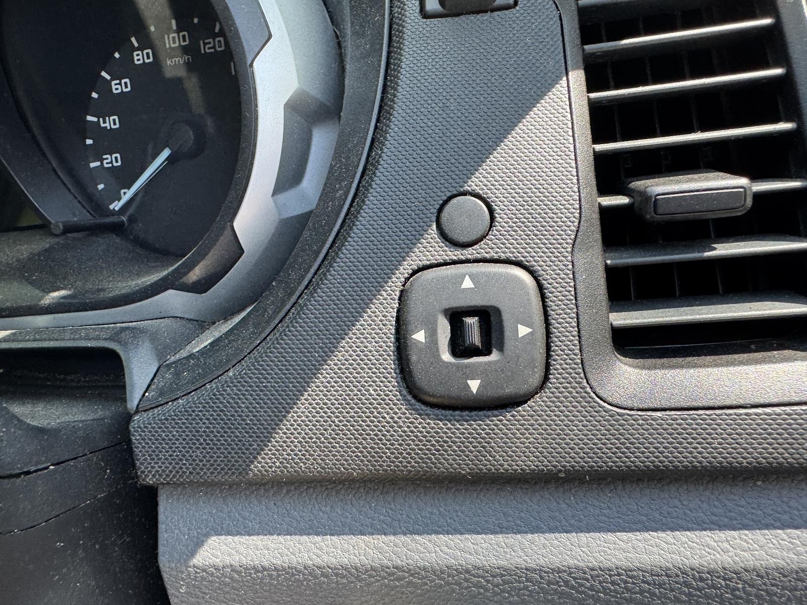 View FORD RANGER 2012 4 Door Utility Breaking