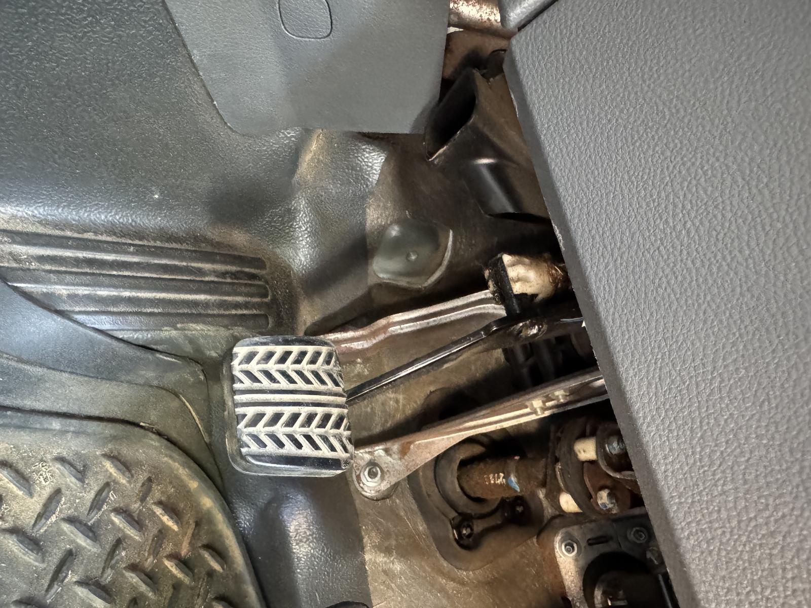 View FORD RANGER 2012 4 Door Utility Breaking
