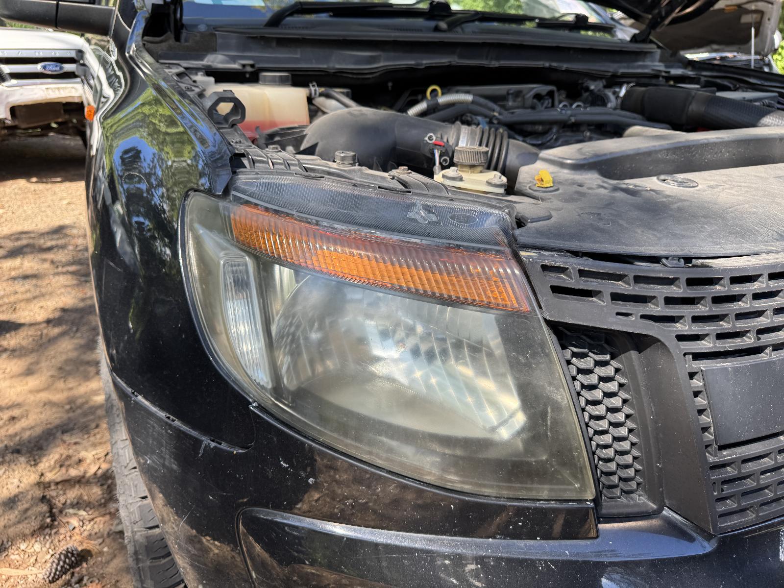 View FORD RANGER 2012 4 Door Utility Breaking