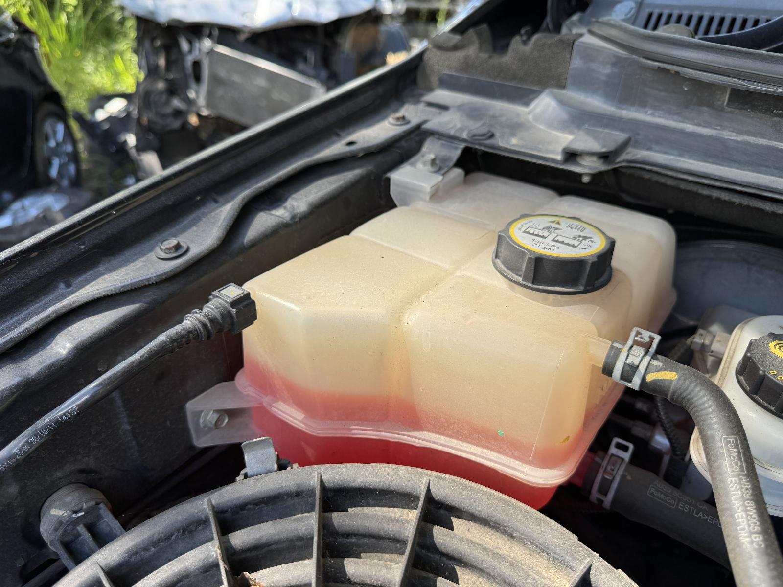 View FORD RANGER 2012 4 Door Utility Breaking