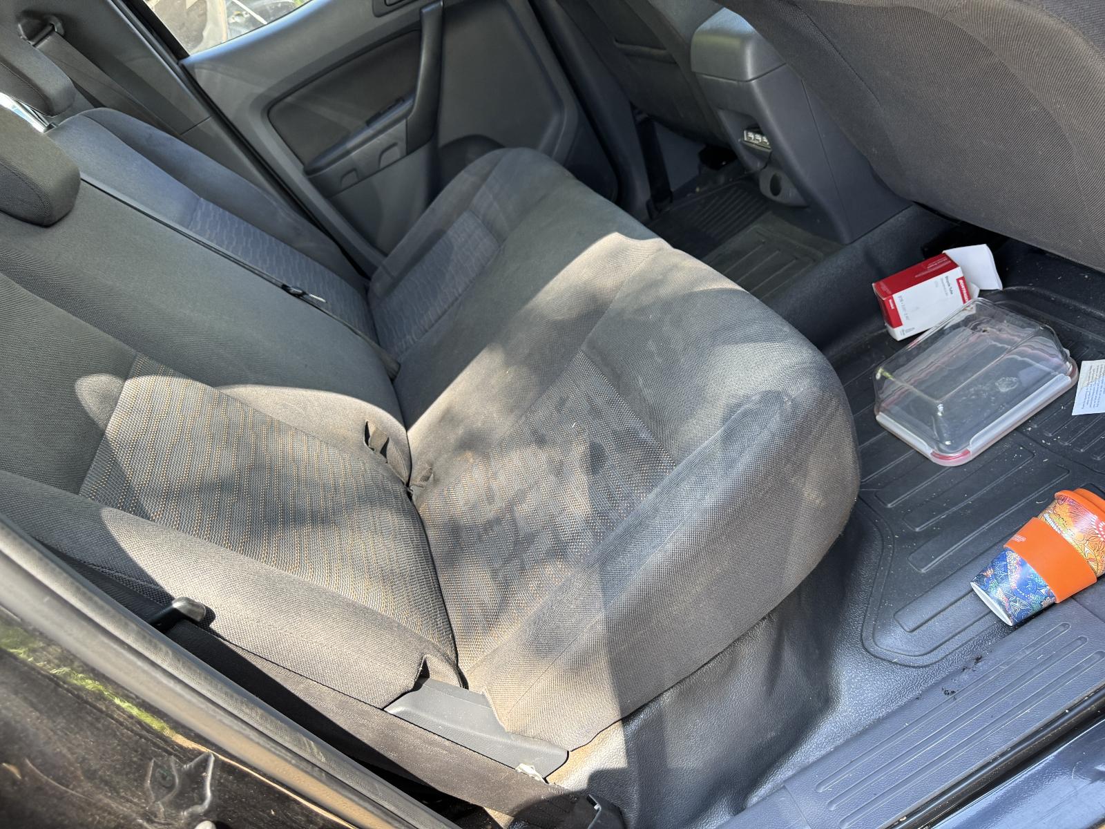 View FORD RANGER 2012 4 Door Utility Breaking