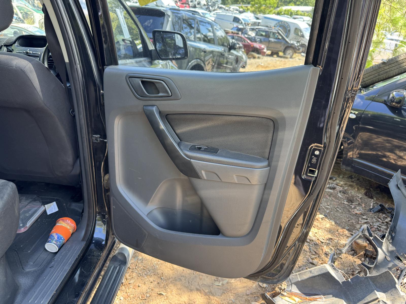 View FORD RANGER 2012 4 Door Utility Breaking