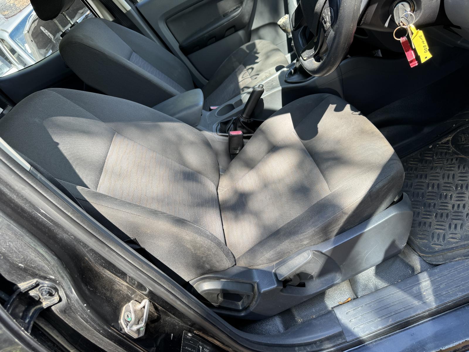 View FORD RANGER 2012 4 Door Utility Breaking