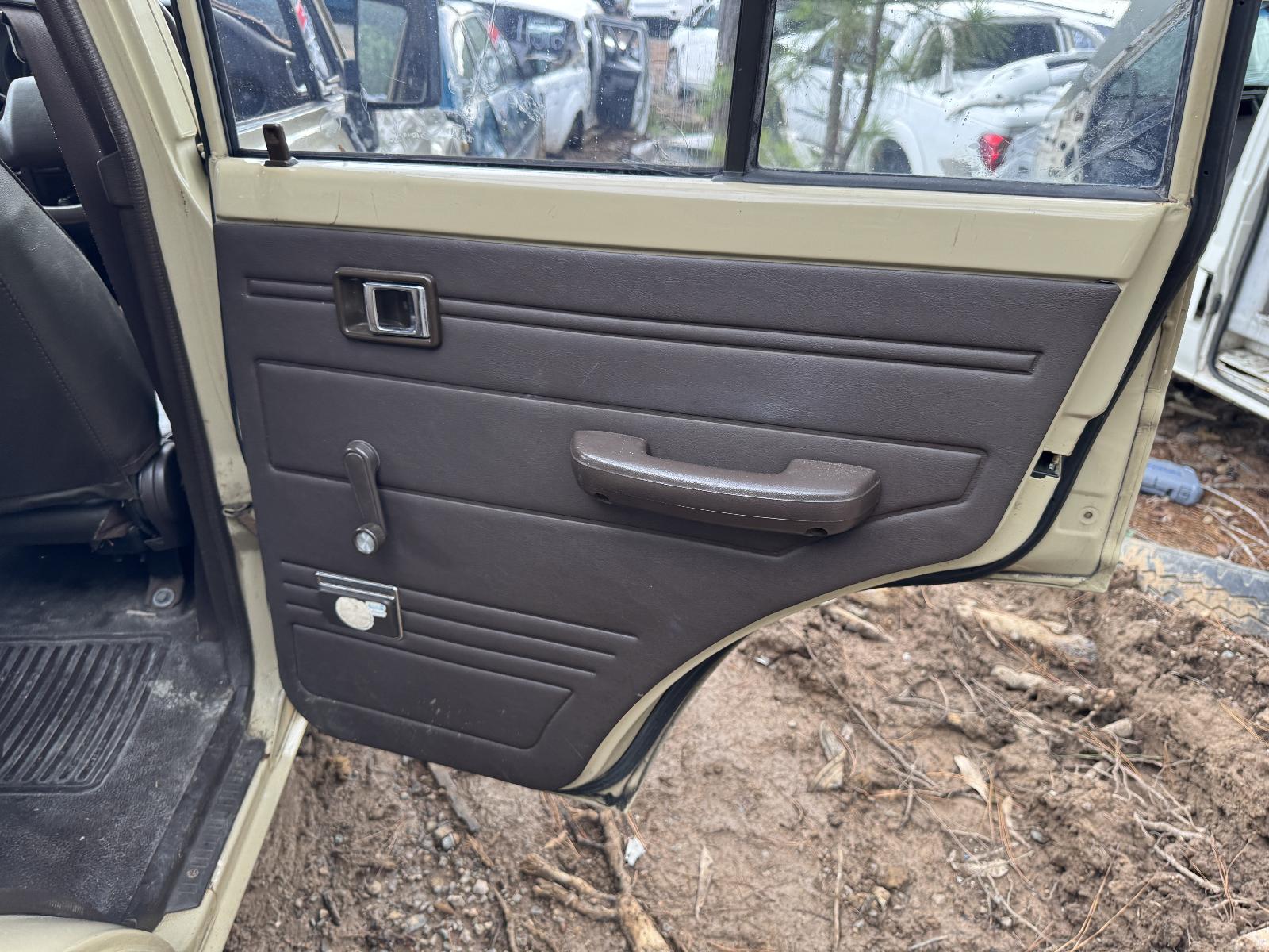 View Auto part Engine TOYOTA LANDCRUISER 1989