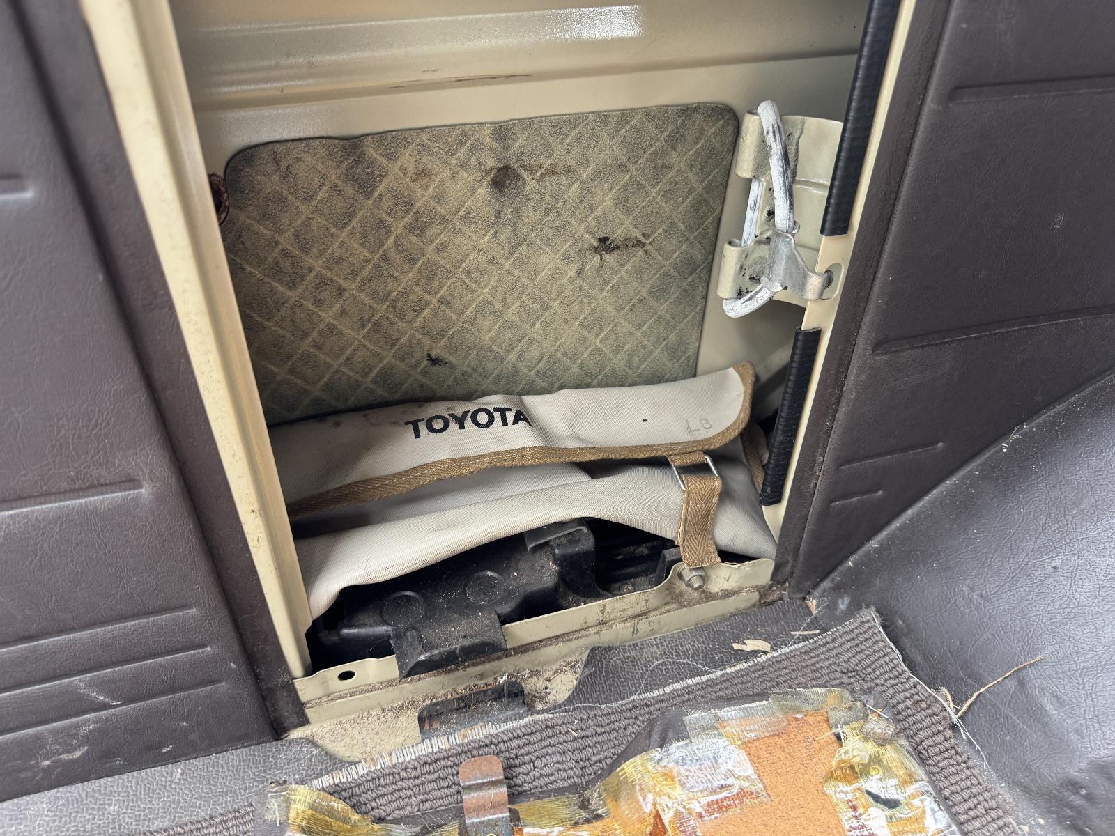 View Auto part Engine TOYOTA LANDCRUISER 1989